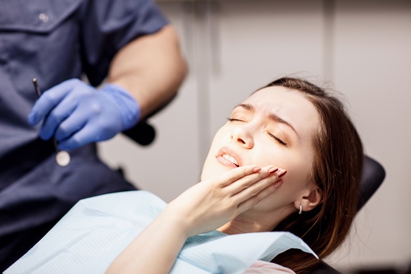 When To Visit An Emergency Dentist Vs  An Emergency Room